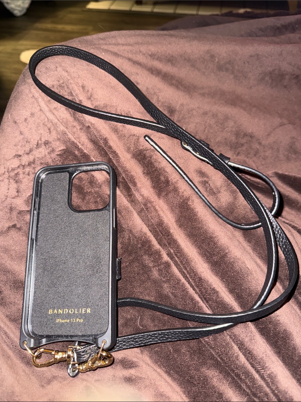 BANDOLIER
Phone 13 Pro phone case crossbody